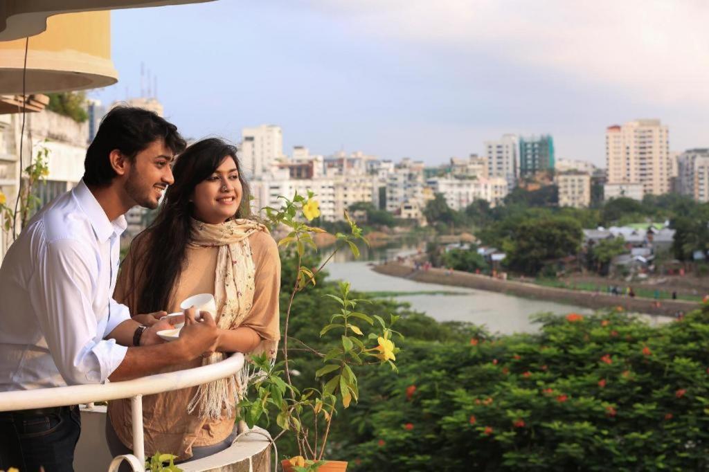 Tropical Daisy Hotel Dhaka Buitenkant foto
