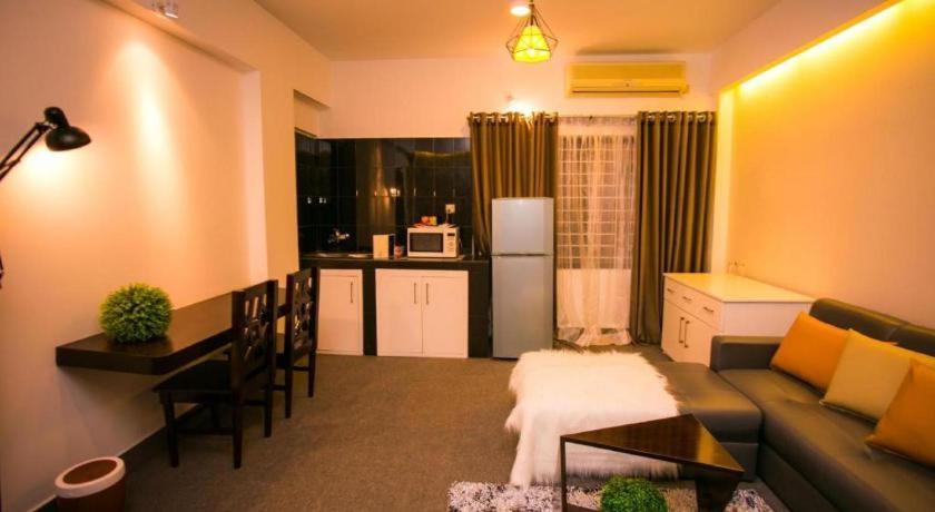 Tropical Daisy Hotel Dhaka Buitenkant foto